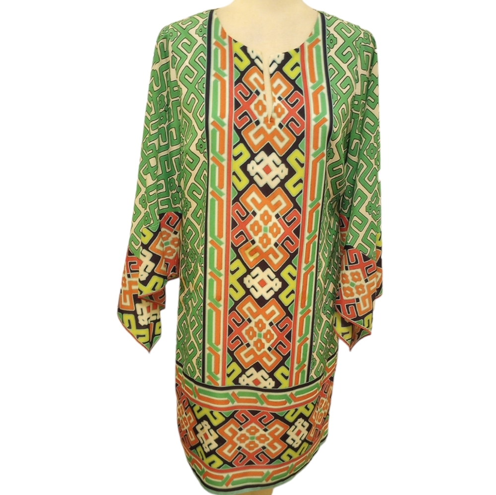 CROWN & IVY green pink split V geometric print dress. Size 6